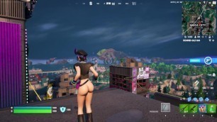 Fortnite Gameplay (huntress Helsie Pantless)