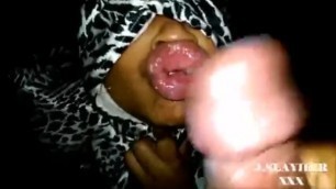 SOMALIAN GIRL IN HIJAB FUCKING AND SUCKING
