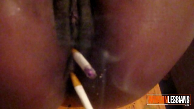Hot black lesbian SMOKING WITH PUSSY&excl;
